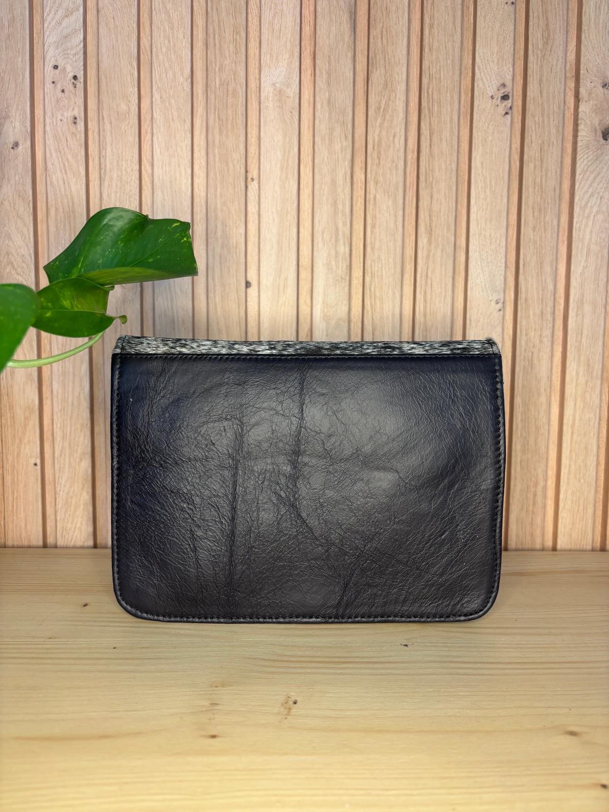 Leren tas met koeienprint - zwart/grijs