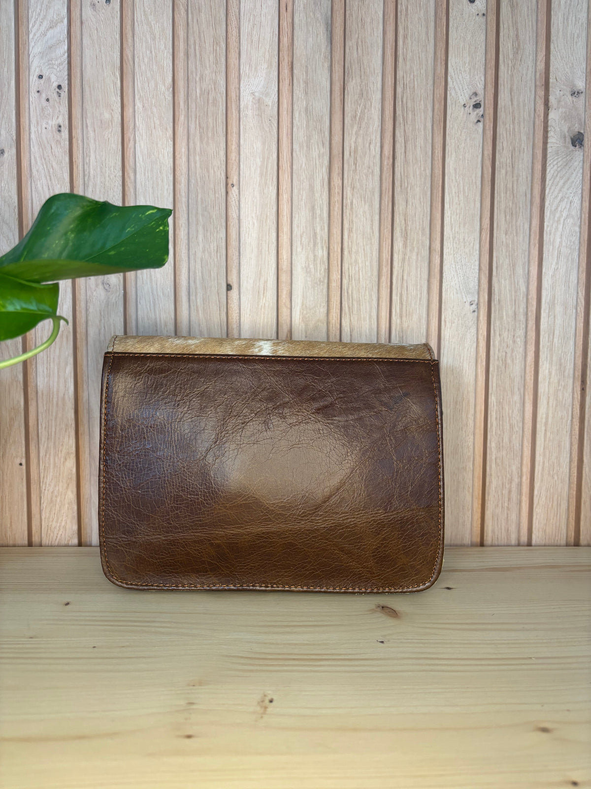 Leren tas met koeienprint - bruin