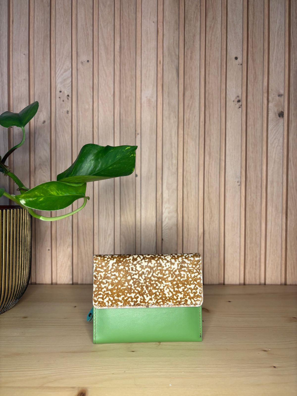 Leren enveloppe portemonnee - lichtgroen